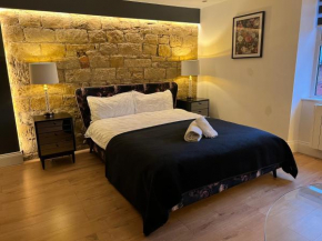 Luxury Grand Studio Apartment @3